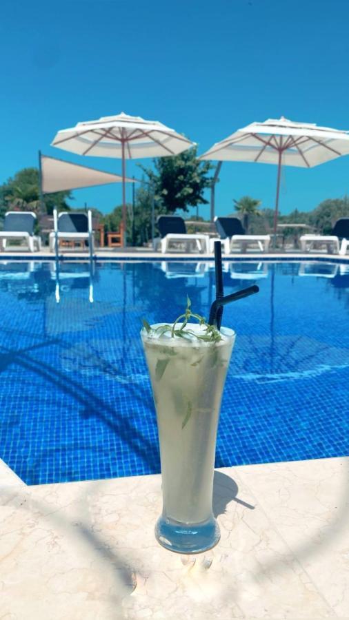 Imperial Resort ウルツィニ エクステリア 写真